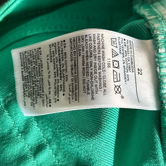 NWT Old Navy the teal world high waisted WOW Jean shorts size 22 - Picture 9 of 9